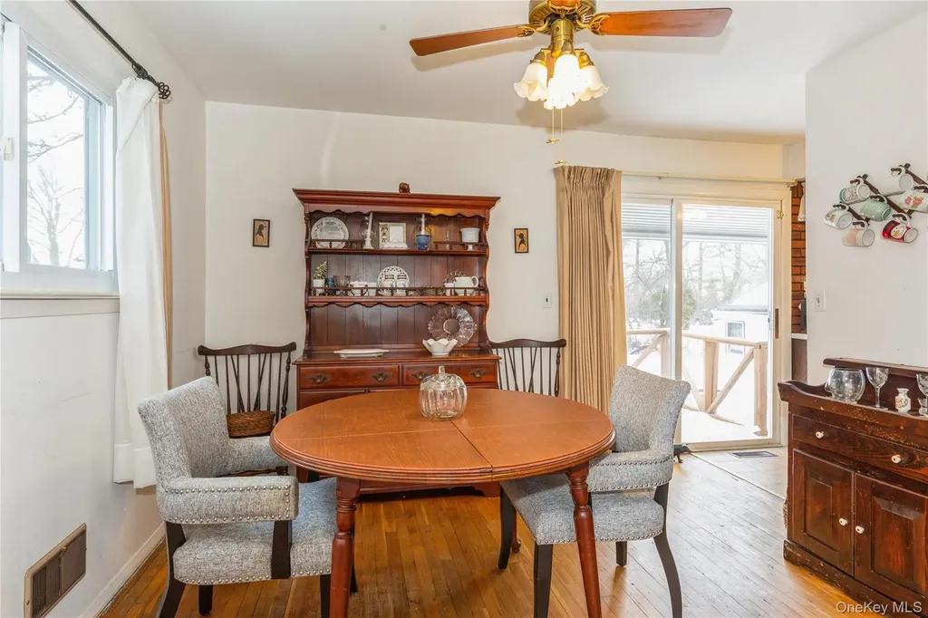51 Forest Avenue West Babylon NY 11704