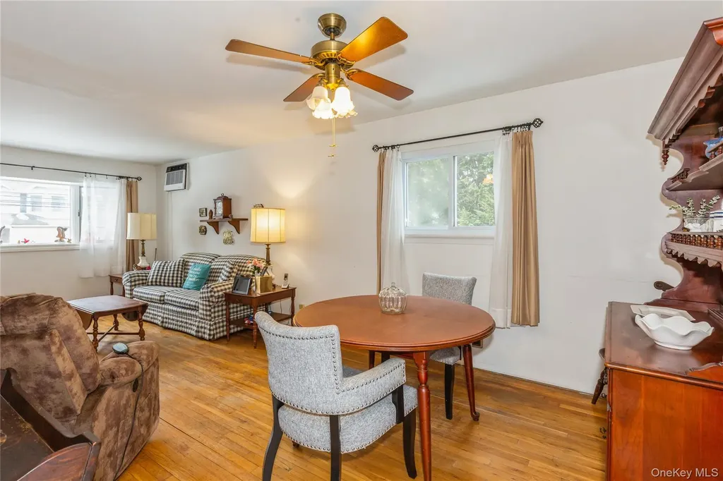51 Forest Avenue West Babylon NY 11704