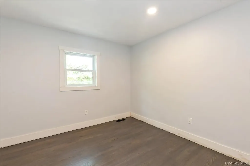 7 Magnolia Lane Miller Place NY 11764