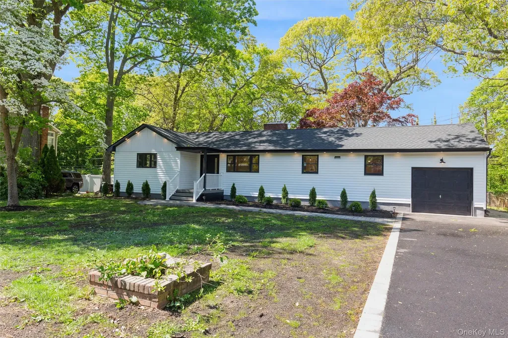 7 Magnolia Lane Miller Place NY 11764