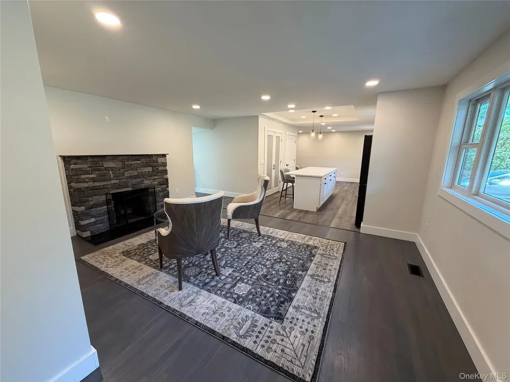 7 Magnolia Lane Miller Place NY 11764