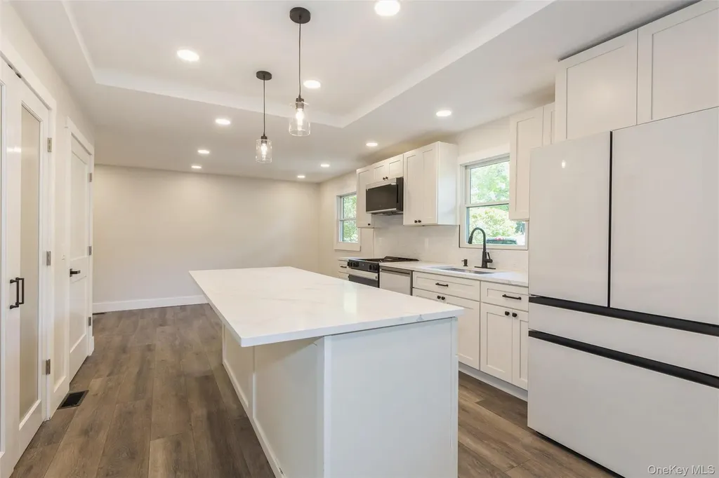 7 Magnolia Lane Miller Place NY 11764