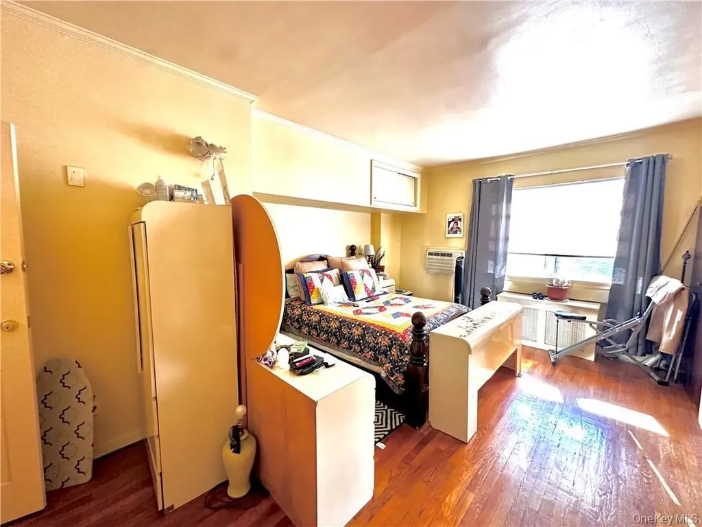 677 E 38th Street Brooklyn NY 11210
