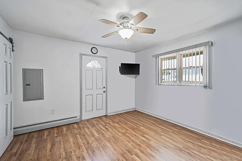 68 Coppersmith Road Levittown NY 11756