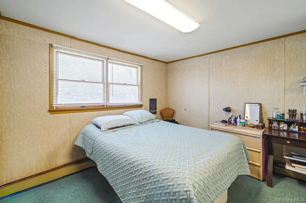 68 Coppersmith Road Levittown NY 11756