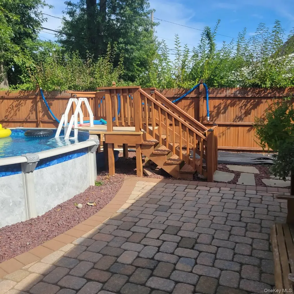 68 Coppersmith Road Levittown NY 11756