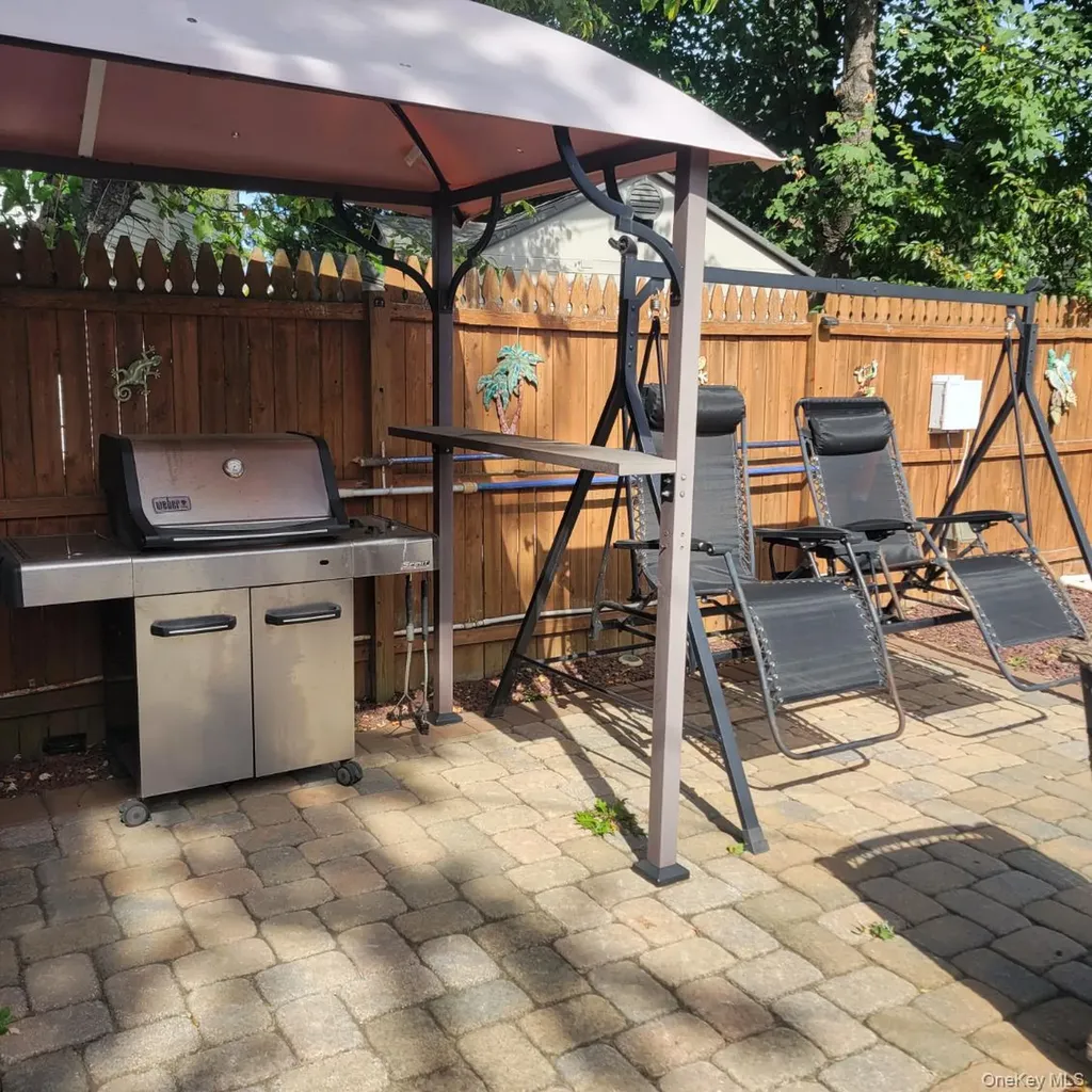 68 Coppersmith Road Levittown NY 11756
