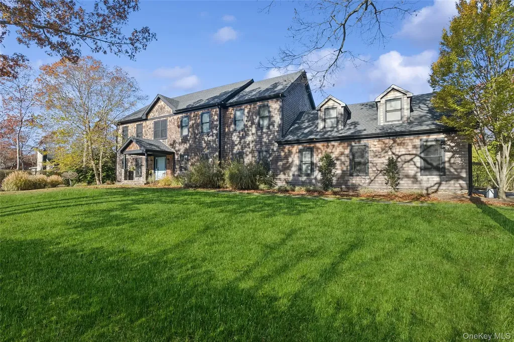 9 Debras Way Wainscott NY 11975
