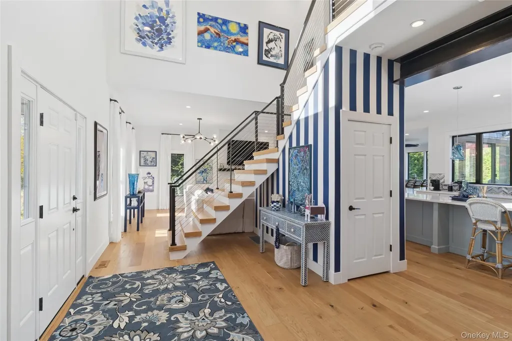 9 Debras Way Wainscott NY 11975