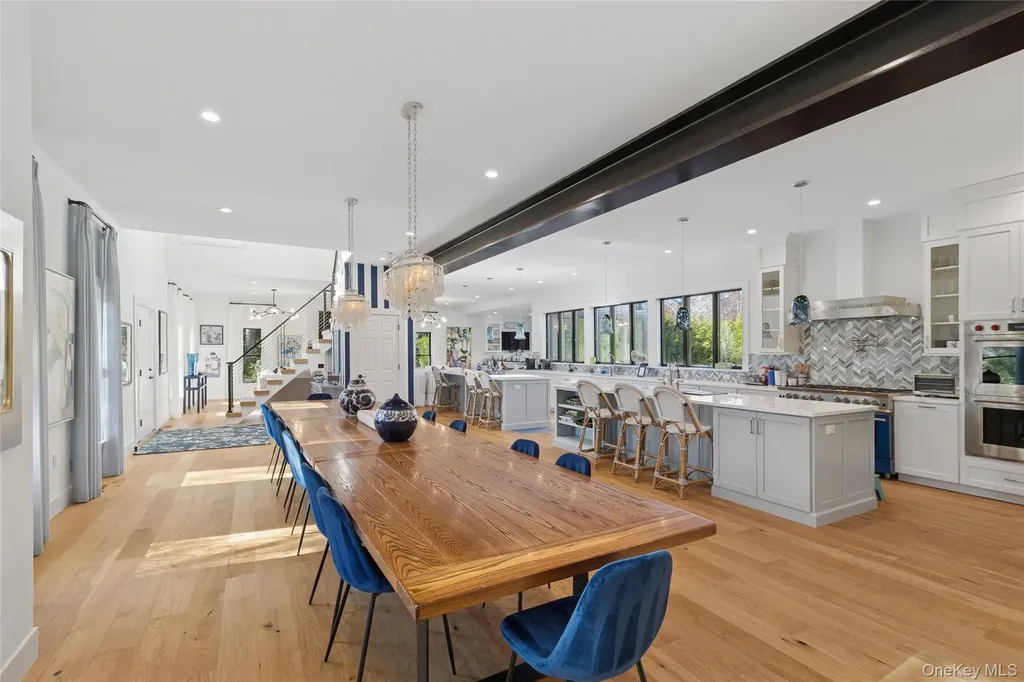 9 Debras Way Wainscott NY 11975