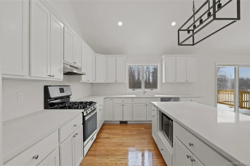 107 Robinson Lane Wappingers Falls NY 12590