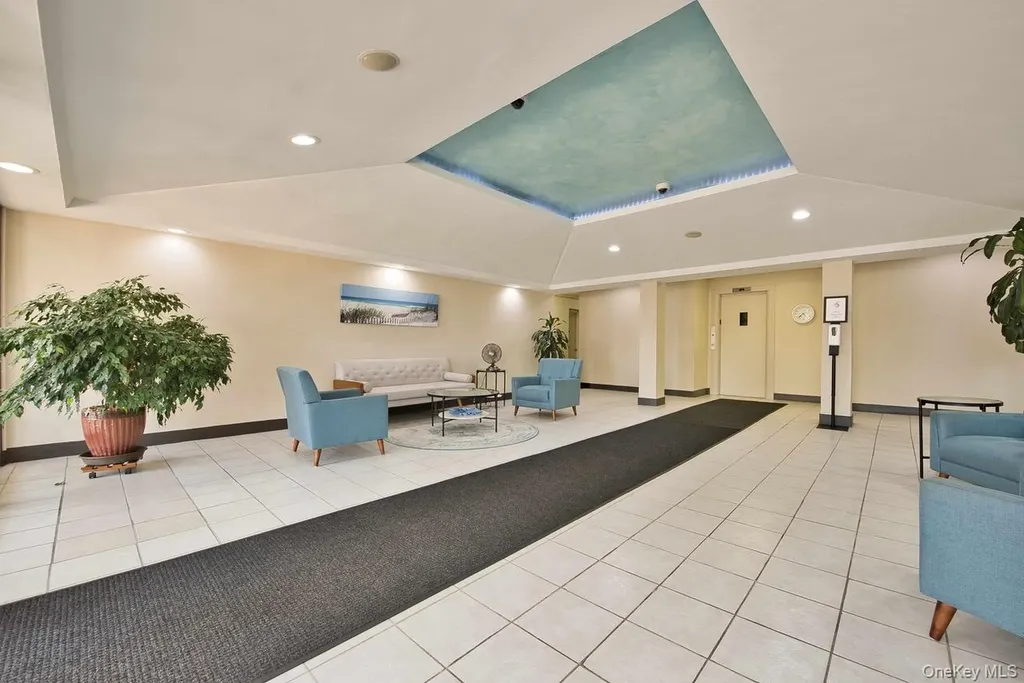 855 E Broadway Long Beach NY 11561