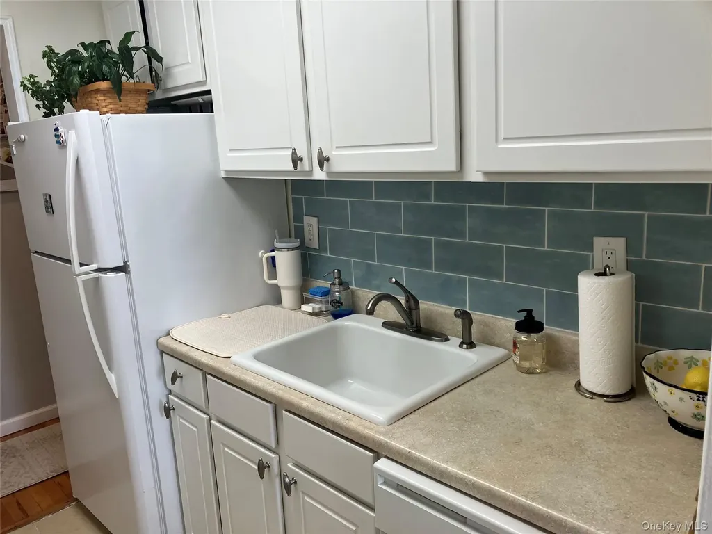855 E Broadway Long Beach NY 11561