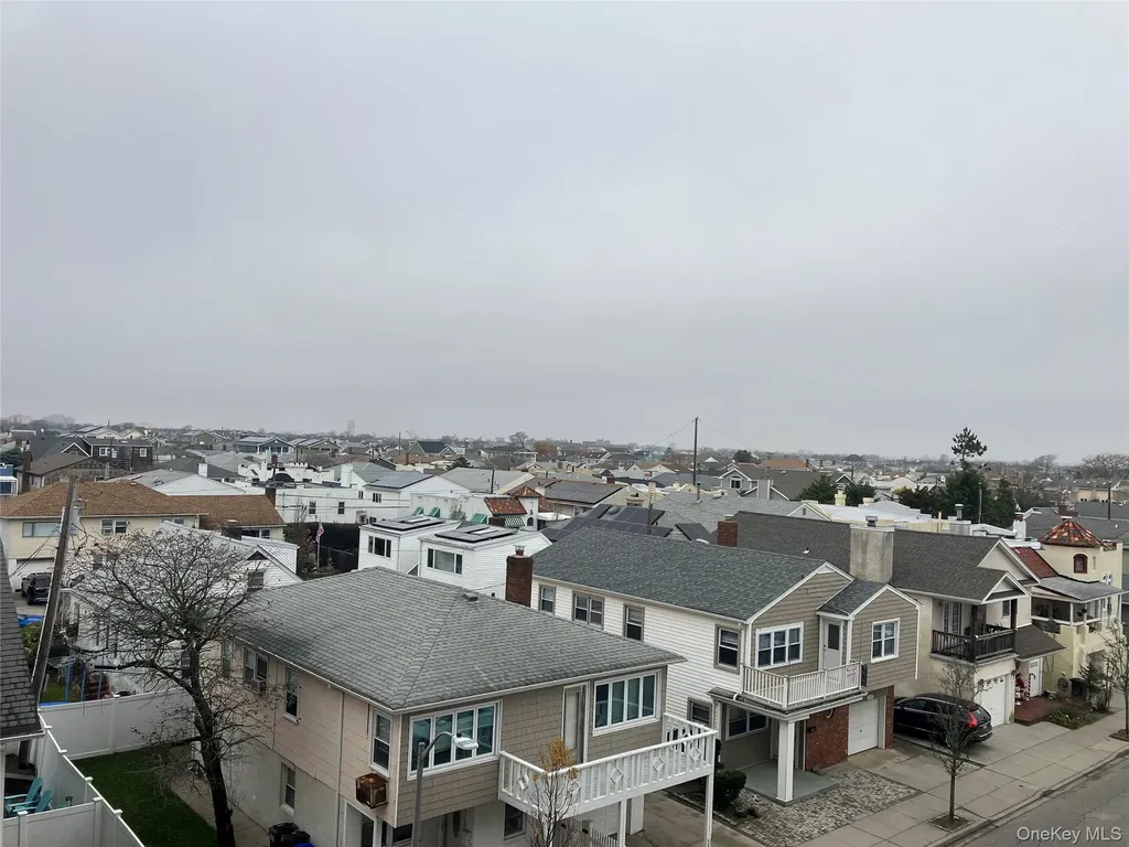 855 E Broadway Long Beach NY 11561