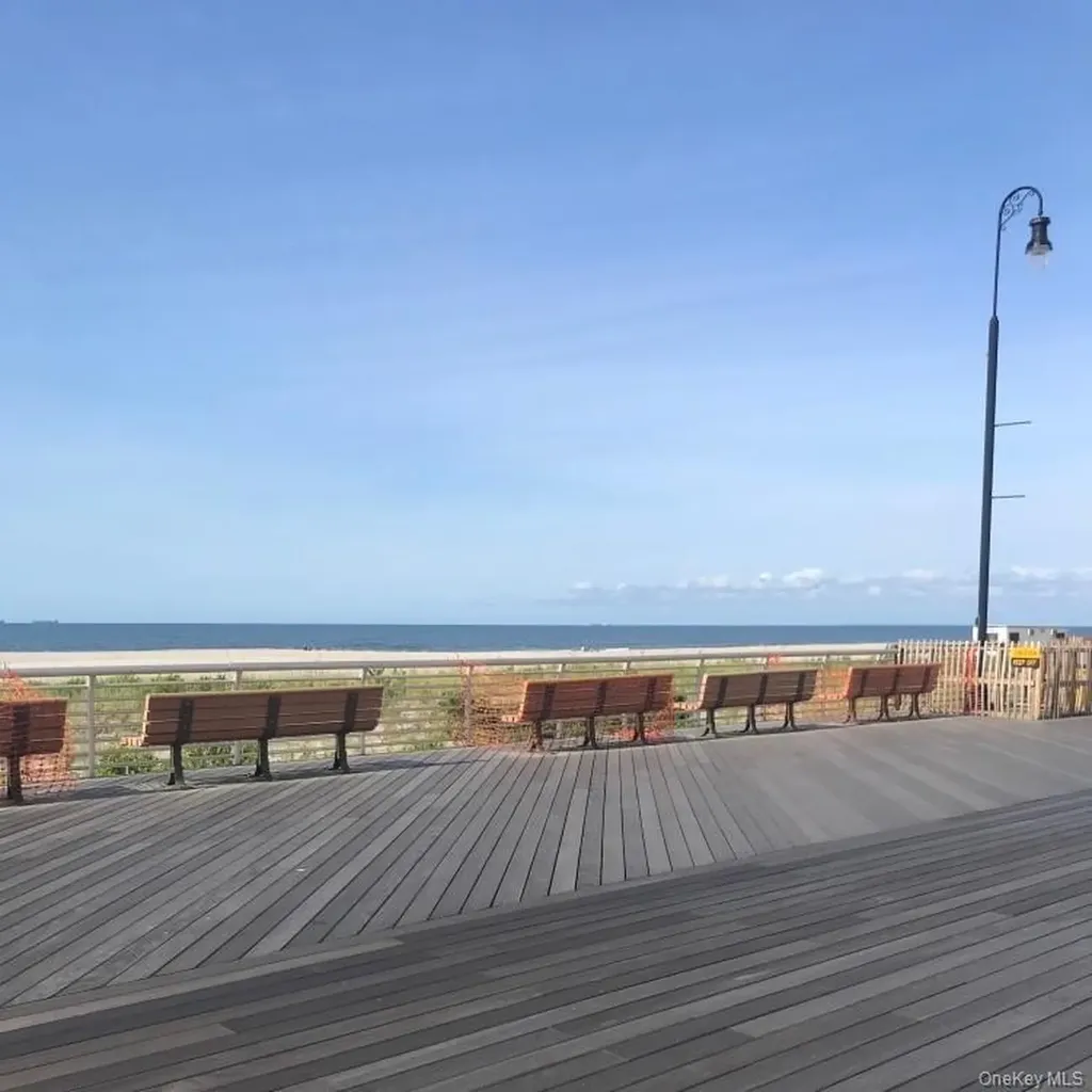 855 E Broadway Long Beach NY 11561