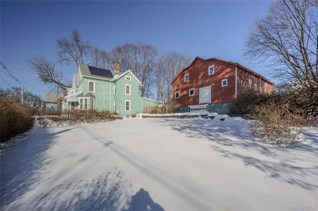 37 Carroll Street Poughkeepsie NY 12601