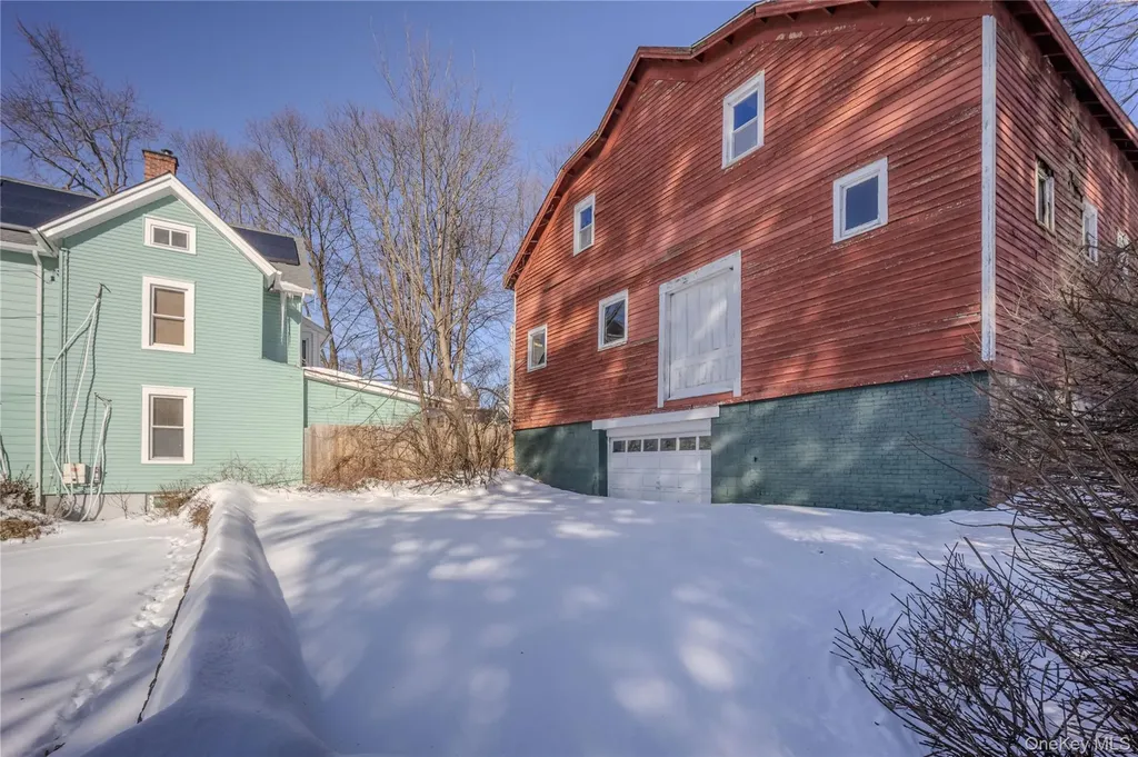 37 Carroll Street Poughkeepsie NY 12601