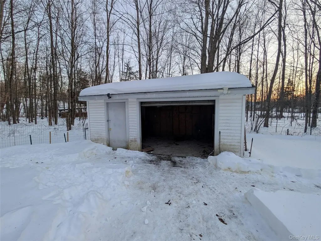 1407 State Route 208 Wallkill NY 12589