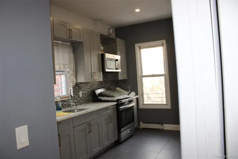 1837 Victor Street Bronx NY 10462