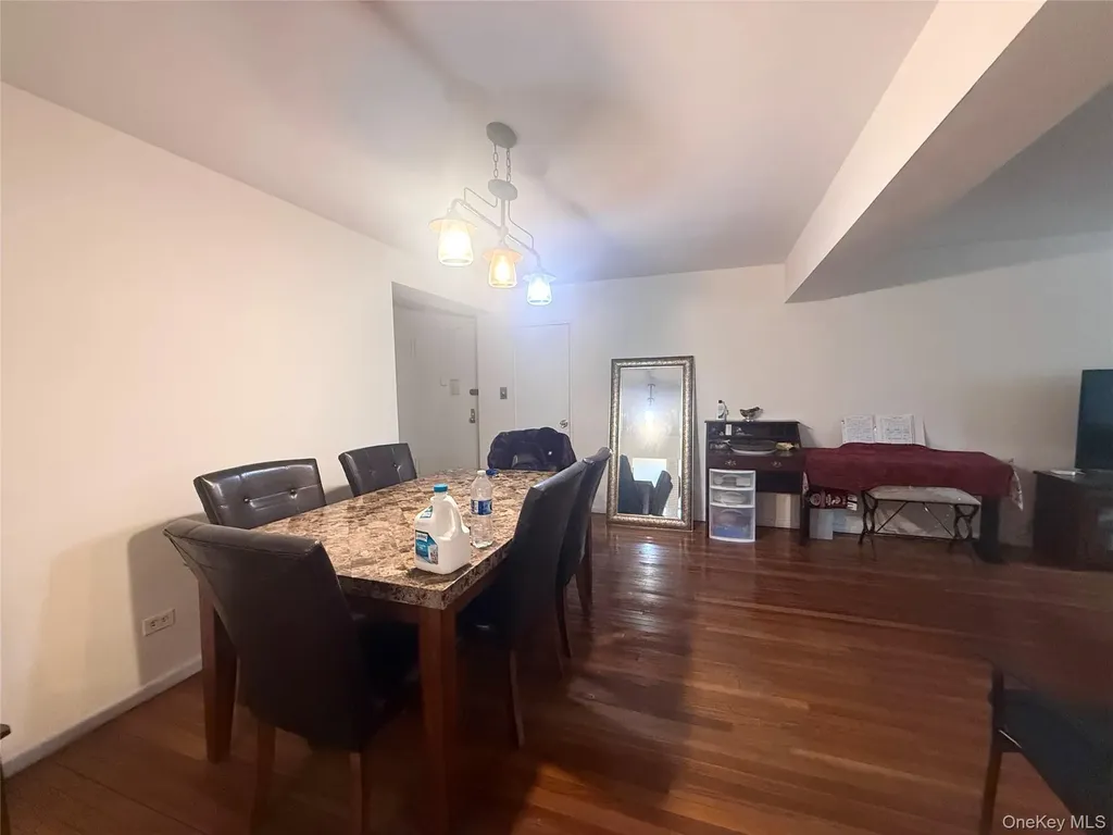 13825 31st Drive Flushing NY 11354