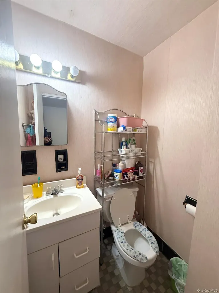 13825 31st Drive Flushing NY 11354