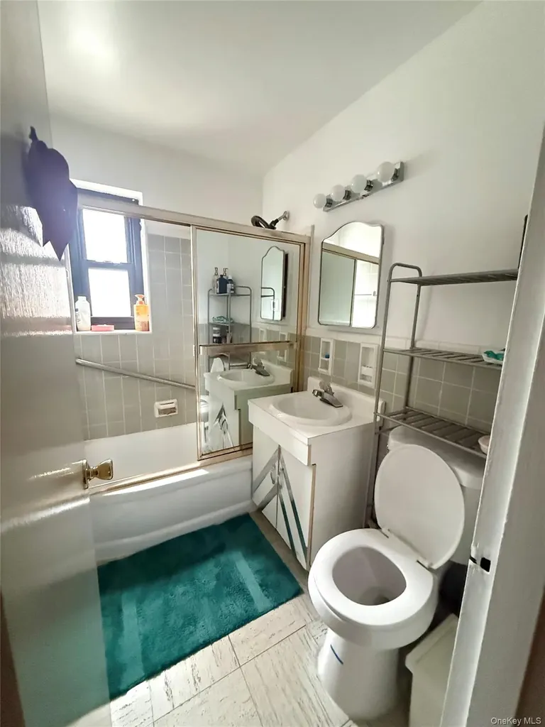13825 31st Drive Flushing NY 11354