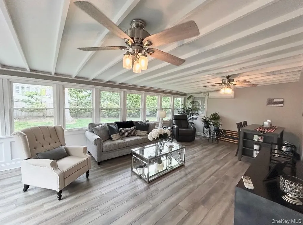 3 Norma Lane Kings Park NY 11754