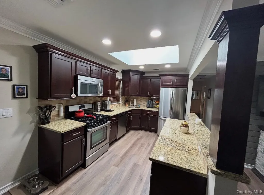 3 Norma Lane Kings Park NY 11754