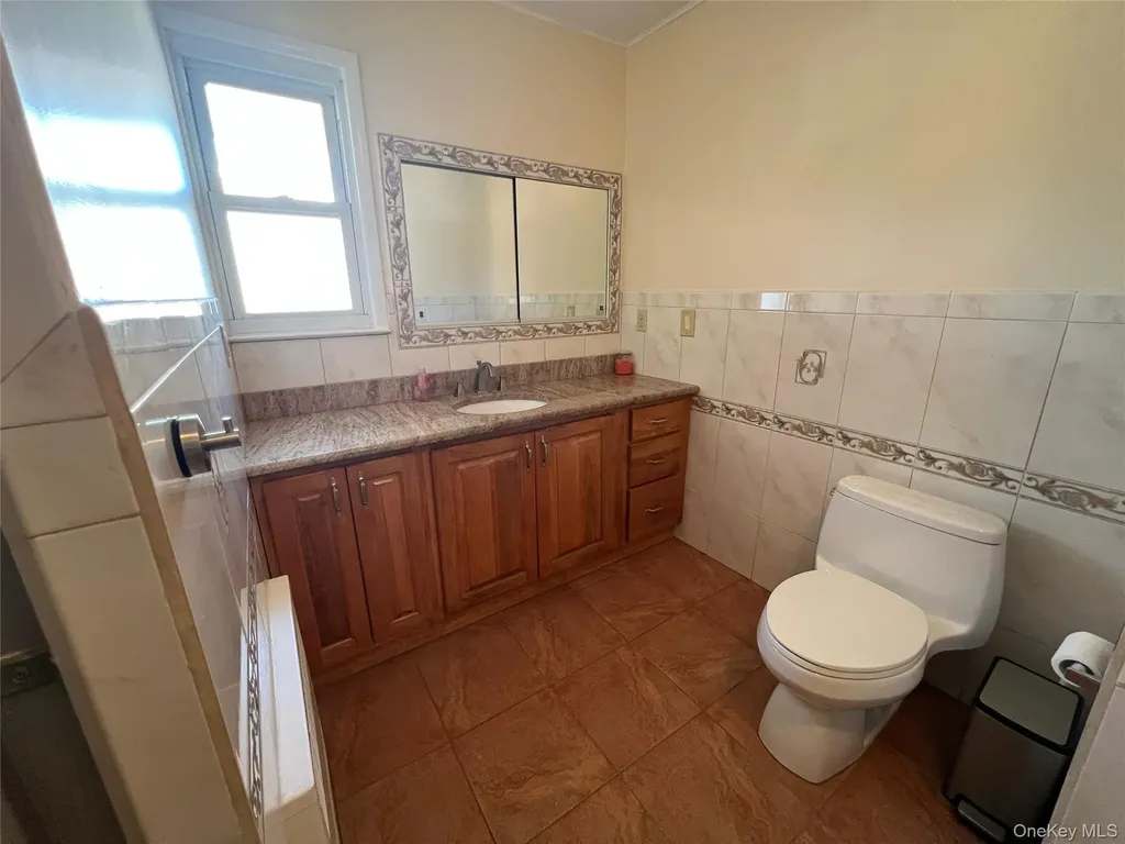 194 Rhododendron Drive Westbury NY 11590