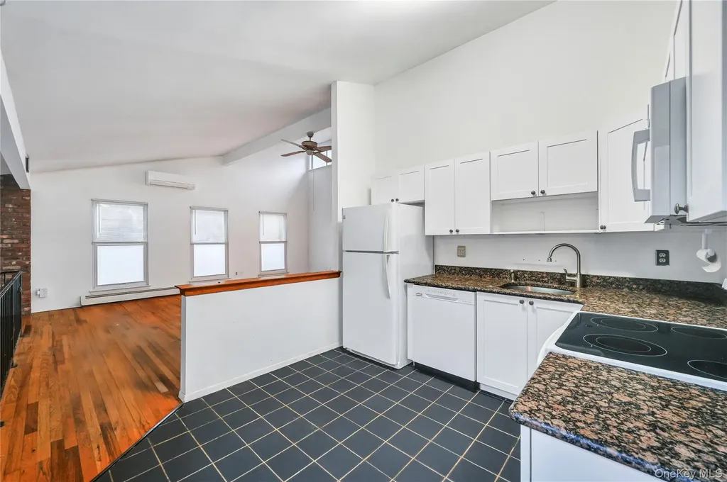 60 Hildreth Place East Hampton NY 11937