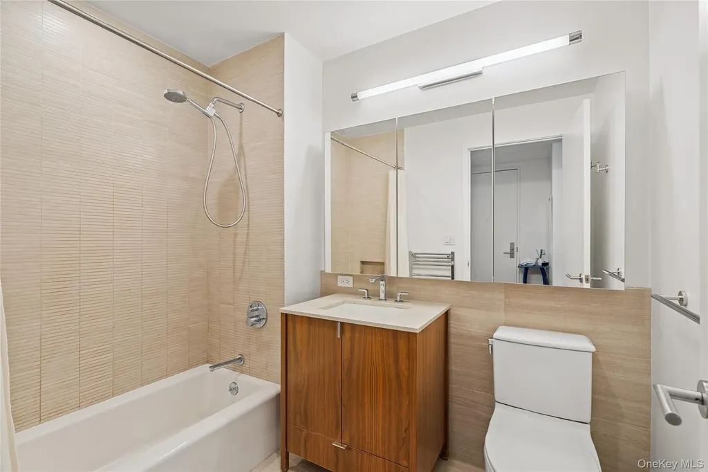 3432 35th Street Astoria NY 11106