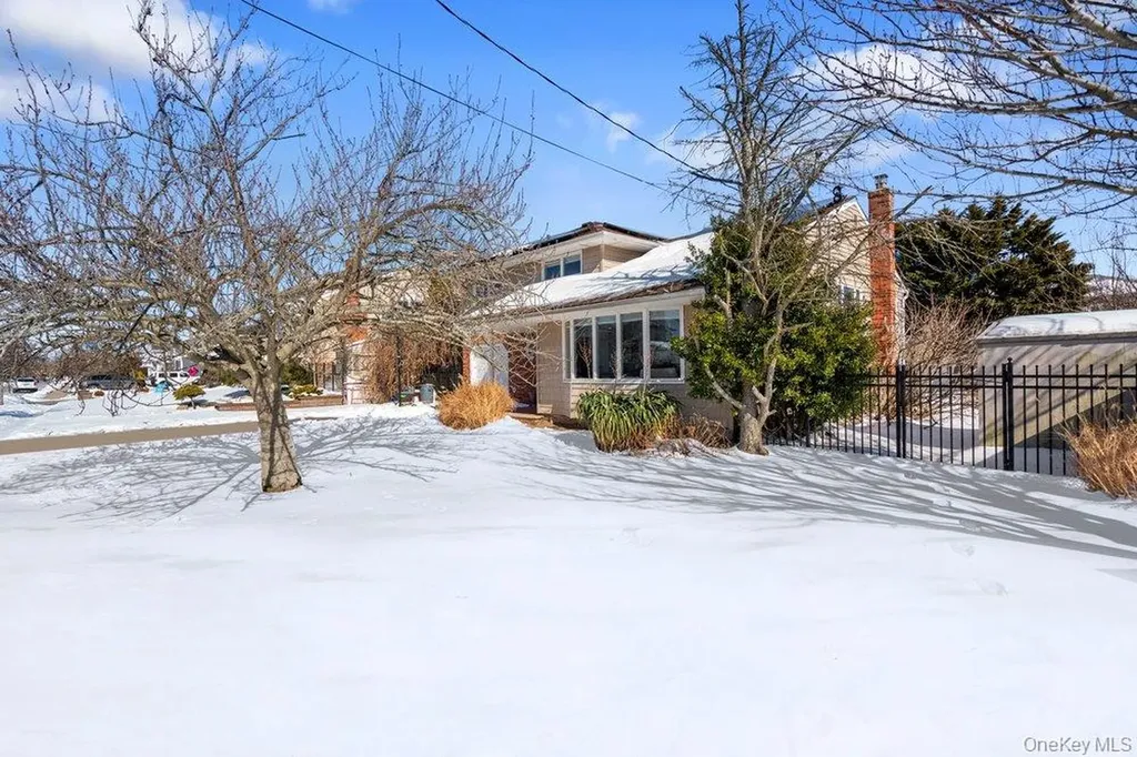 60 Leewater Avenue Massapequa NY 11758
