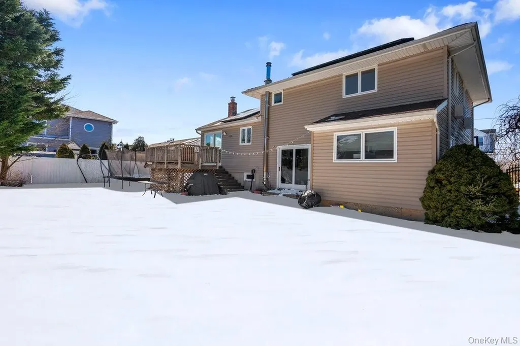 60 Leewater Avenue Massapequa NY 11758