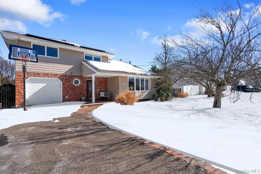 60 Leewater Avenue Massapequa NY 11758