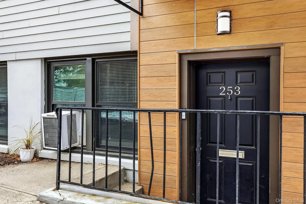 253 S Broadway Tarrytown NY 10591