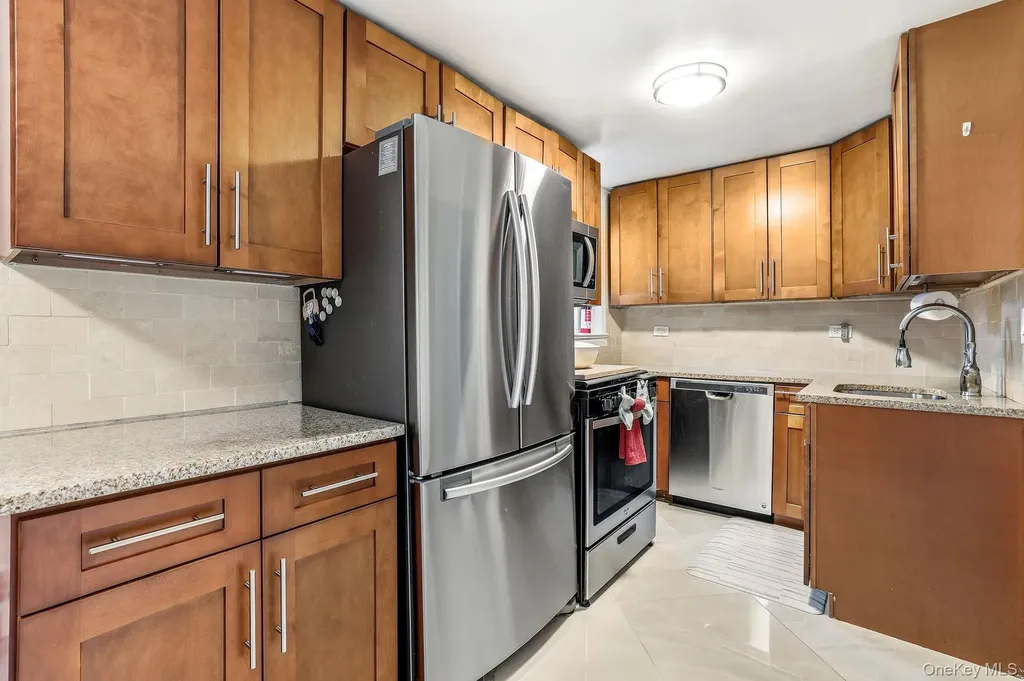 253 S Broadway Tarrytown NY 10591