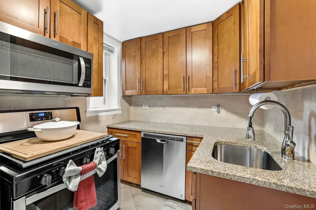 253 S Broadway Tarrytown NY 10591