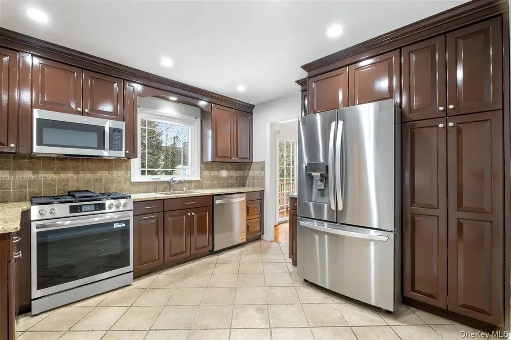 182 Madison Road Scarsdale NY 10583