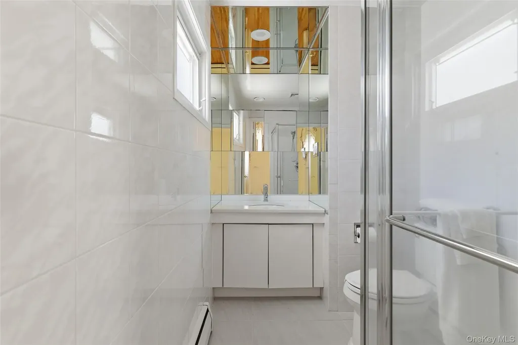 716 Park Lane Valley Stream NY 11581