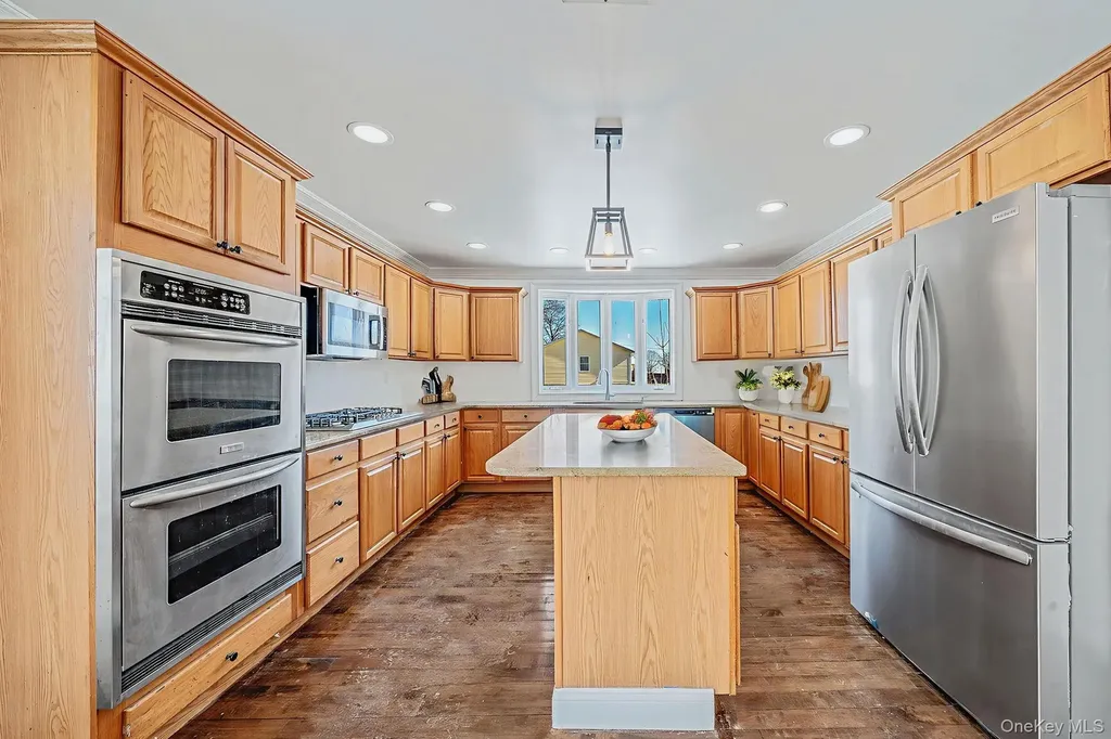 128 Bethune Boulevard Spring Valley NY 10977