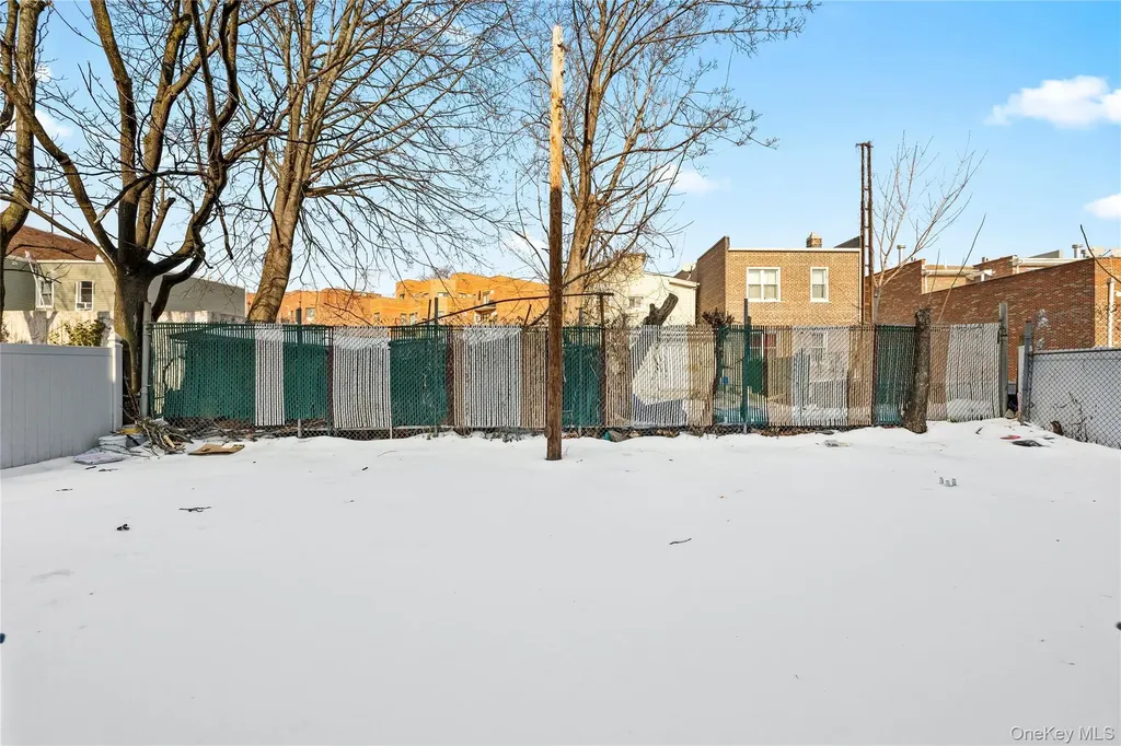5609 Van Cleef Corona NY 11368