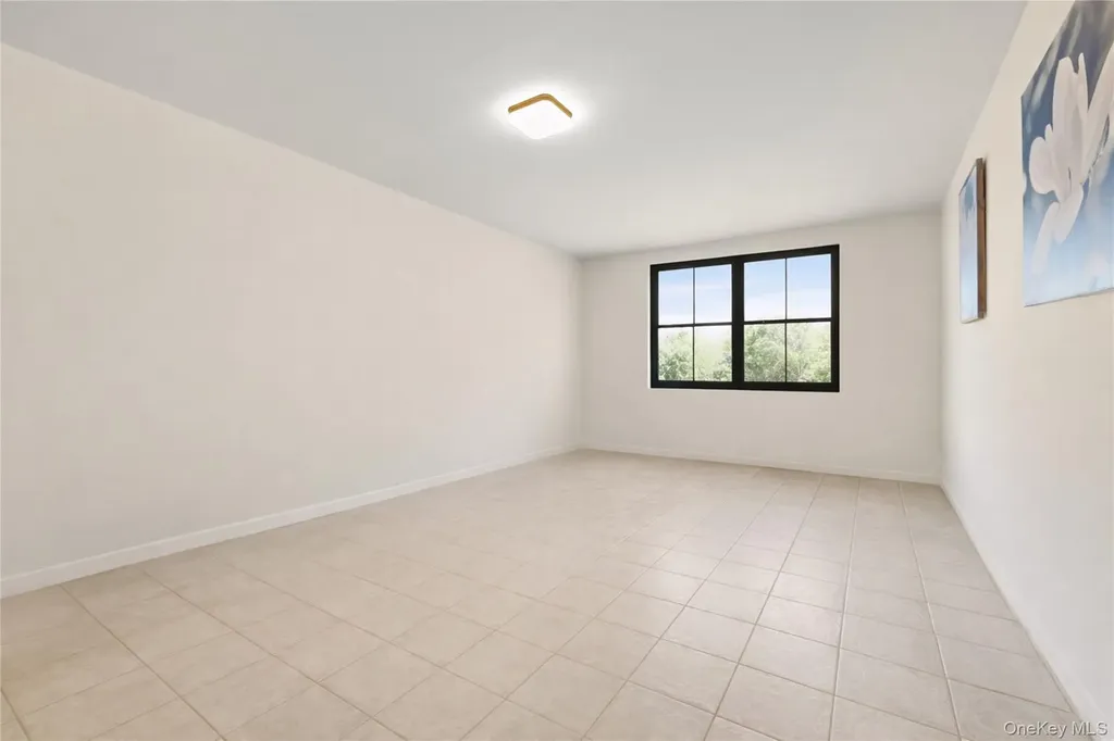 5609 Van Cleef Corona NY 11368
