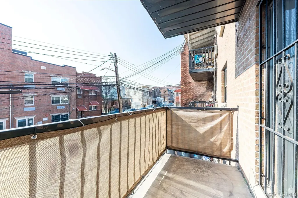 5609 Van Cleef Corona NY 11368