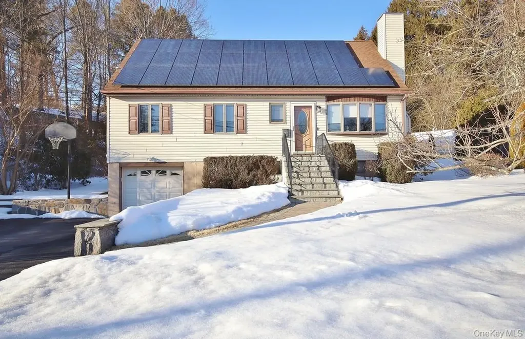 48 Pershing Avenue Ossining NY 10562