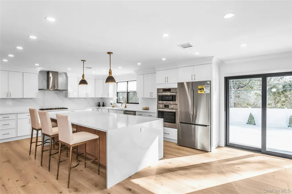8 Allison Drive Old Bethpage NY 11804