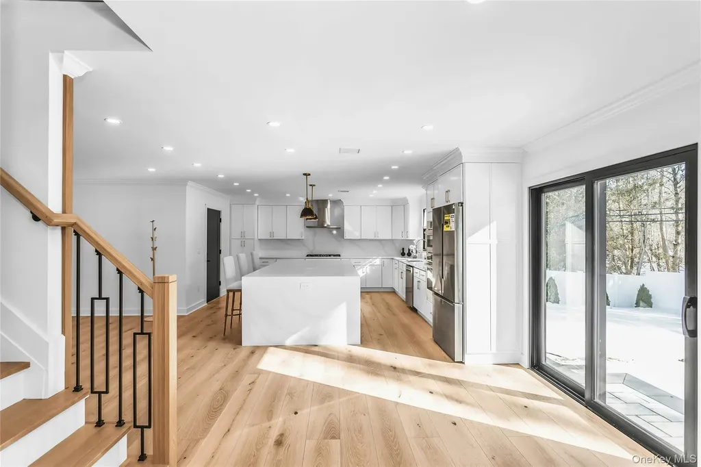 8 Allison Drive Old Bethpage NY 11804