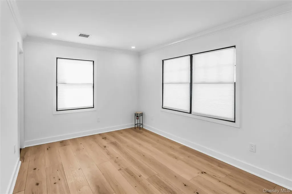 8 Allison Drive Old Bethpage NY 11804