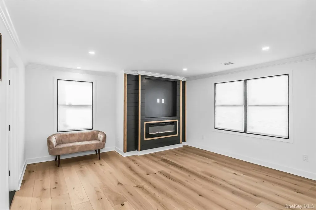 8 Allison Drive Old Bethpage NY 11804