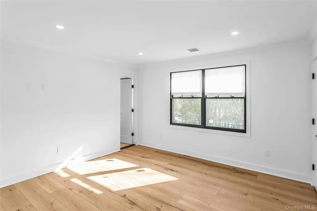 8 Allison Drive Old Bethpage NY 11804
