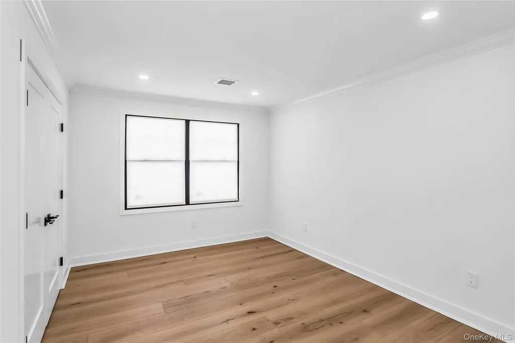8 Allison Drive Old Bethpage NY 11804